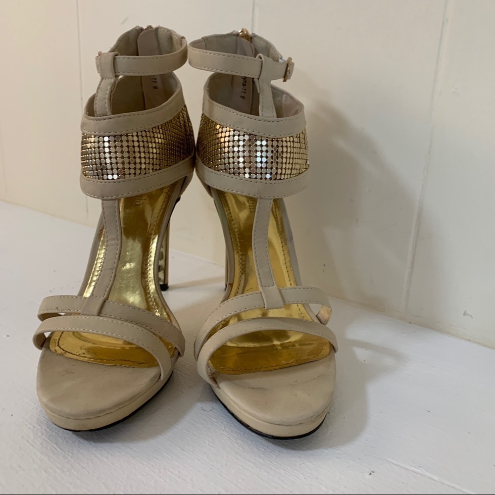 Cape Robbin strappy ankle heels sandals sz 9